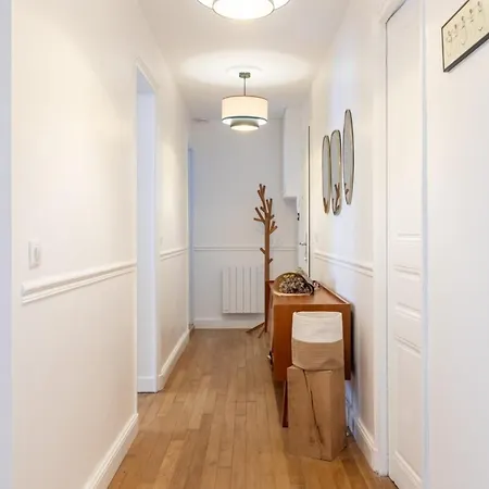 Διαμέρισμα Delightful & Organically-styled 2bd Flatbercy *
